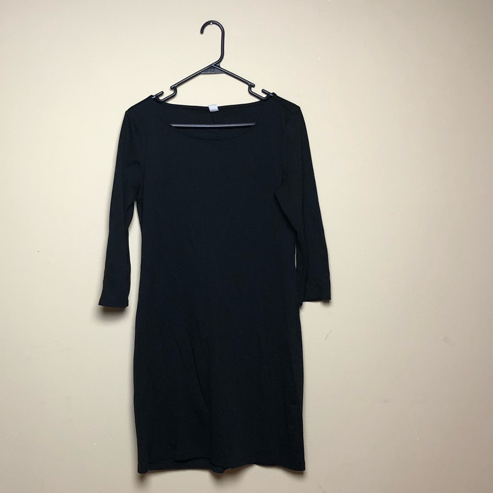 Slightly fitted dress